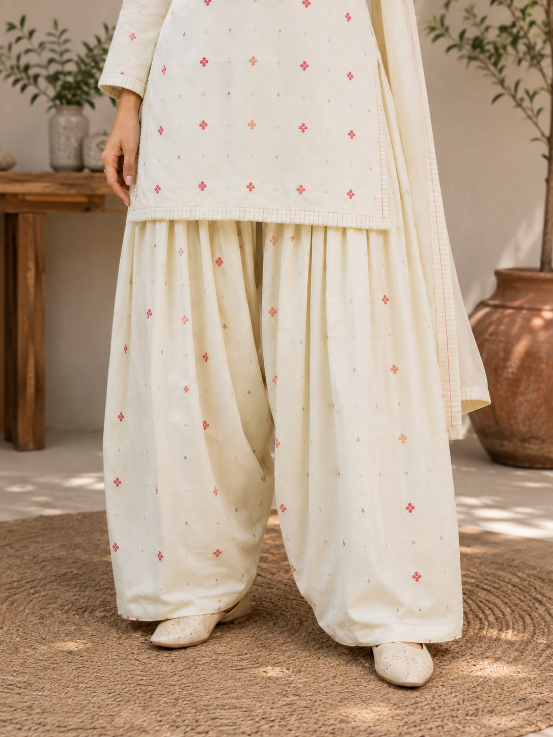 Premium Embroidered 2-Piece Suit – Elegant Cream Collection
